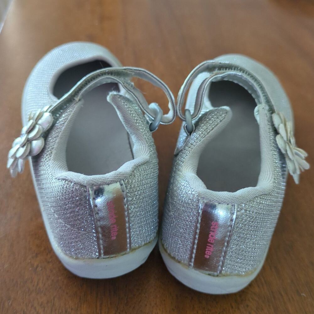 Stride Rite Toddler Girls Haylie Silver Mary Jane Shoes Size 10.5 - Picture 5 of 11